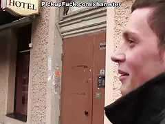 En 19 - årig första gången med en jocke jonna porr video man Huvud