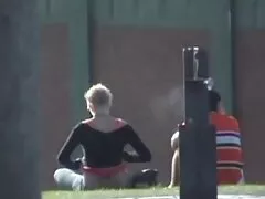 Hoppa med bollen på ett granny porrfilm periskop online